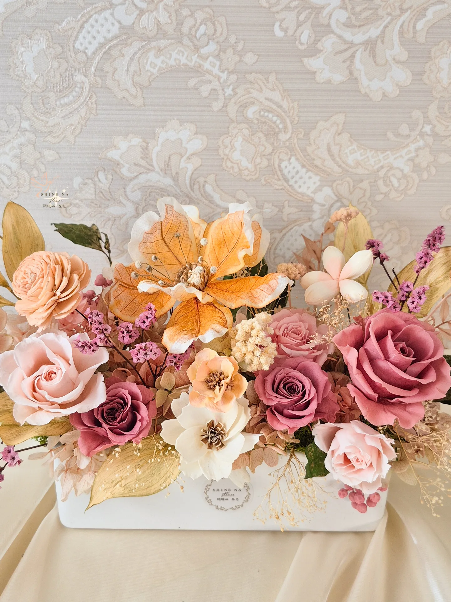 長型盆花：最容易做出高級感的花型。