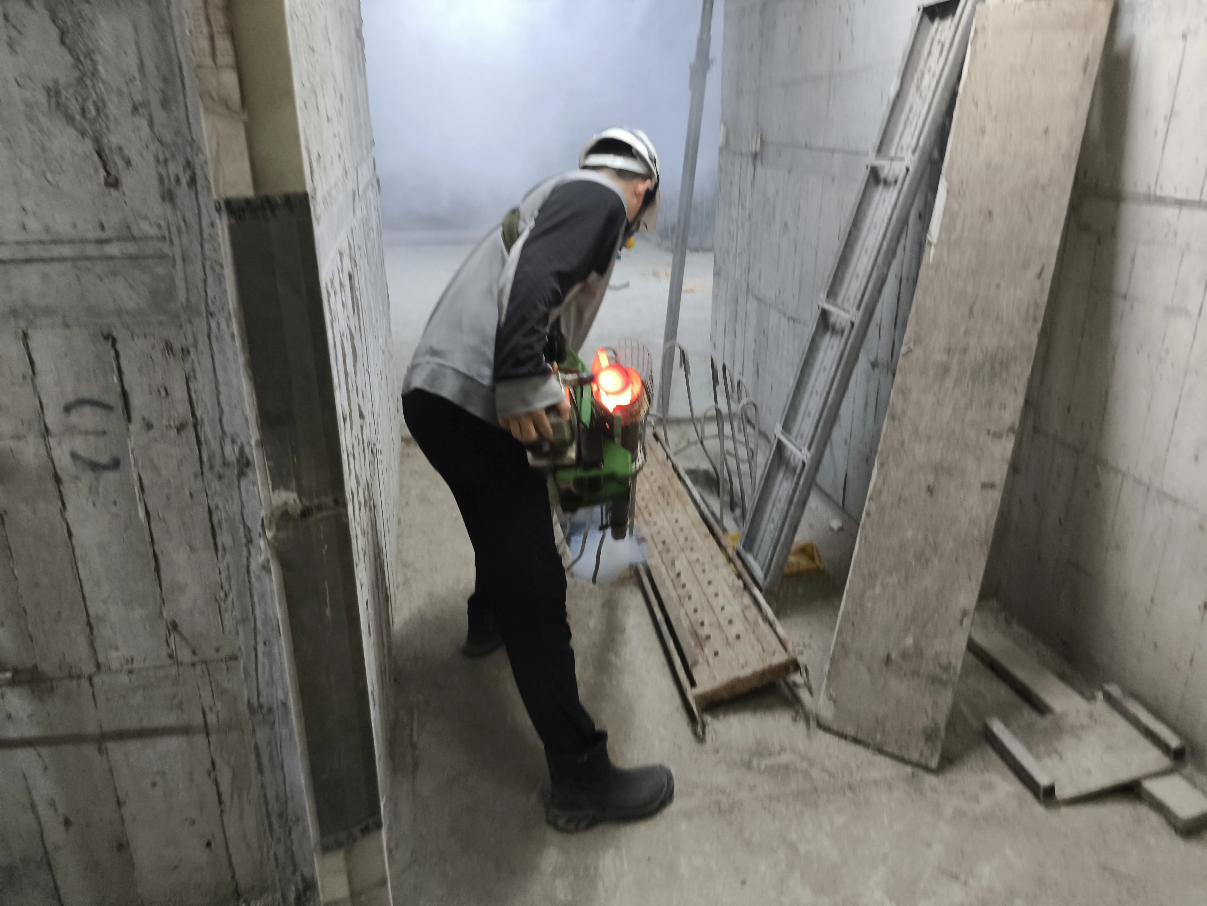 工地筏基坑消毒