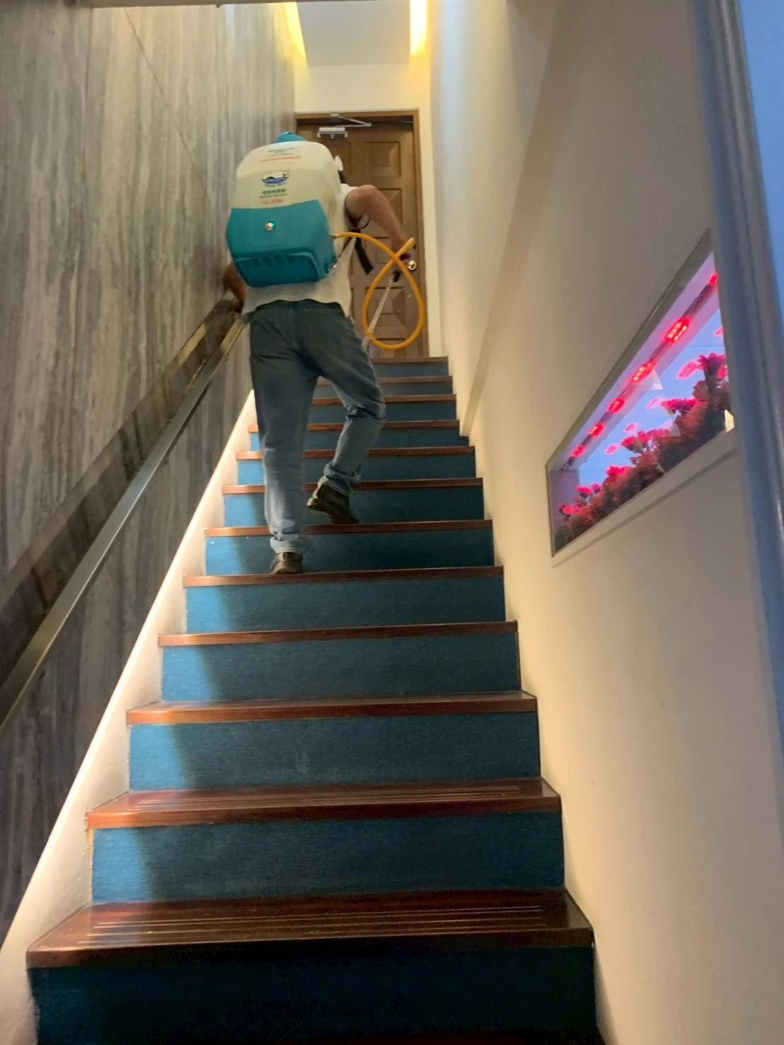 汽車旅館消毒作業