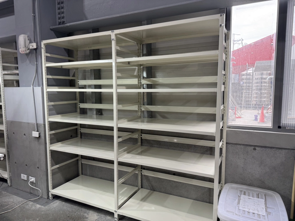 輕型料架安裝實績