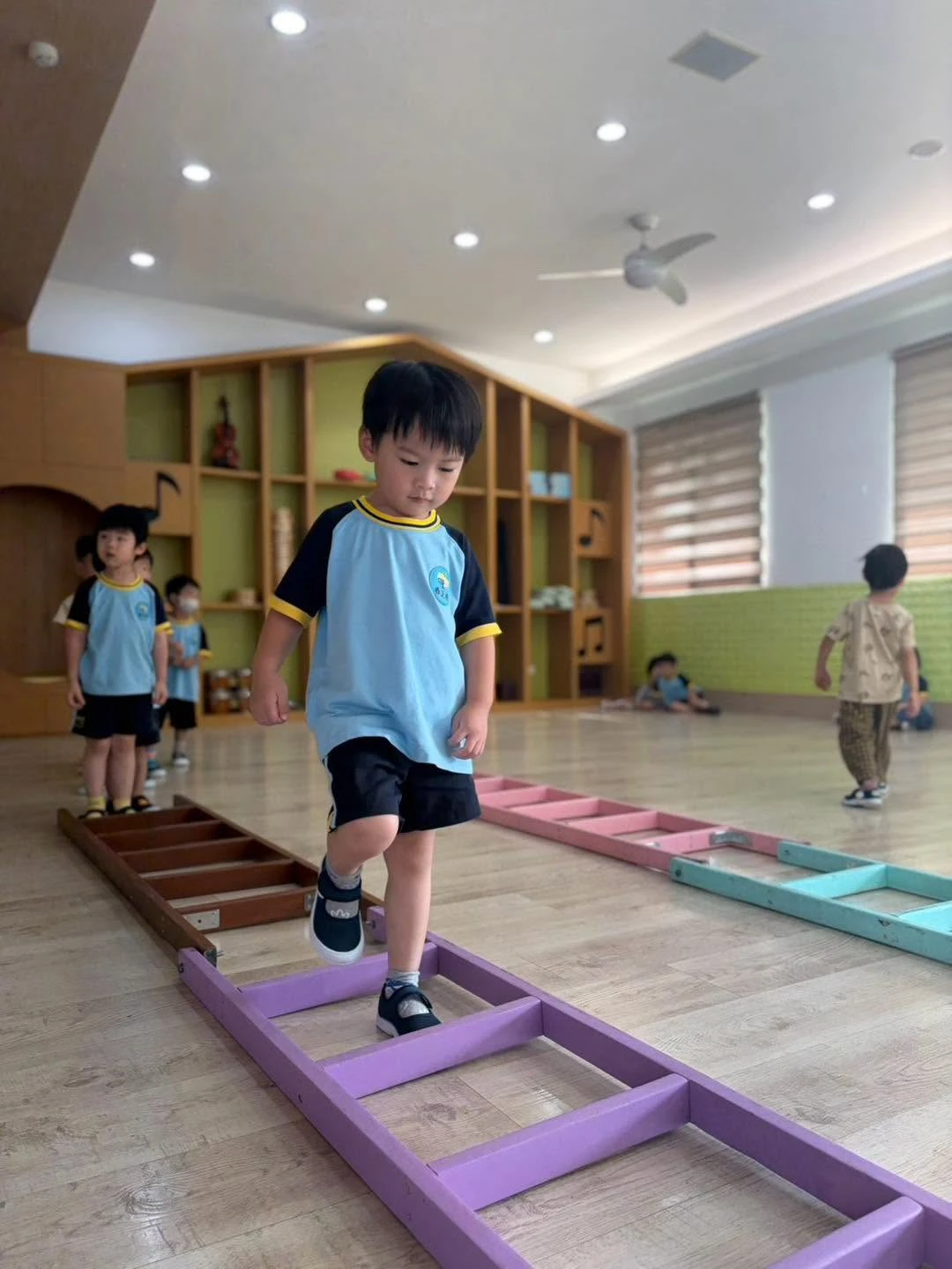 爬梯子遊戲