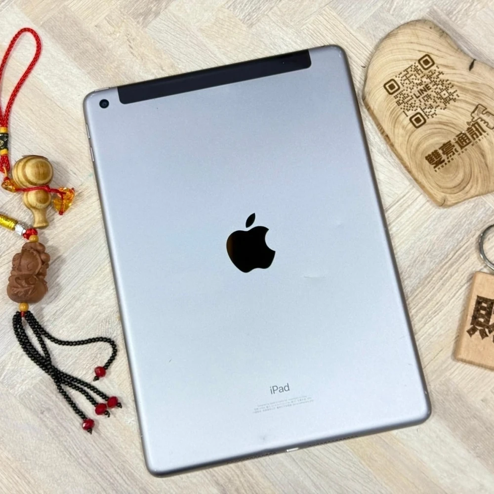 iPad 6 128G LTE版 銀 無盒裝有配件