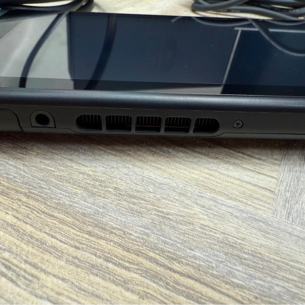 Switch 主機 電力加強版附遊戲片x1 無盒裝有配件