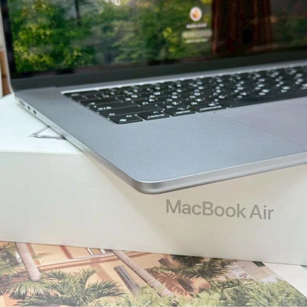 2024 MacBook Air 15吋 M3晶片  16GB/512 GB SSD   循環次數：