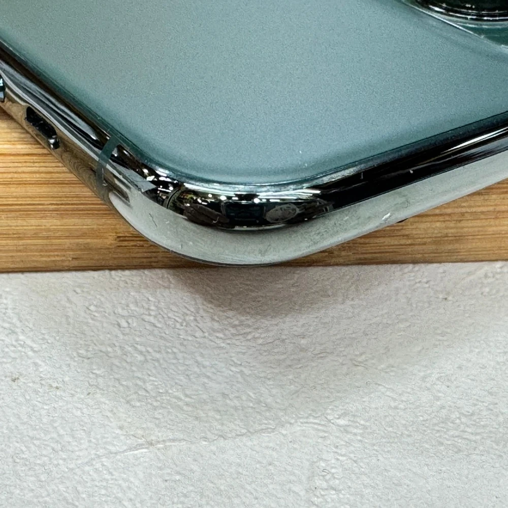 iPhone 11Pro 256G 綠 副廠電池90% 換過螢幕 無盒裝有配件 