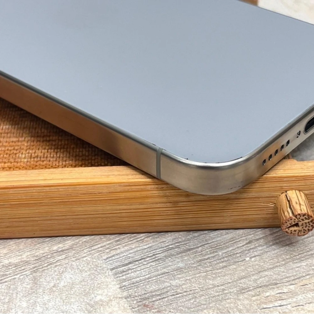 iPhone 15 pro 256g 鈦 電池90% 有盒裝有配件