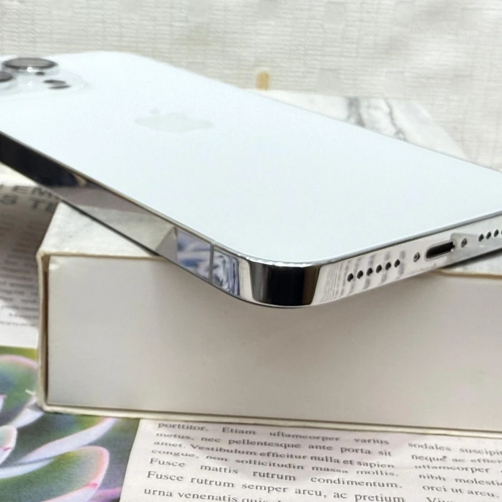 iPhone14 Pro Max 128 白色電池85% 無盒裝有配件