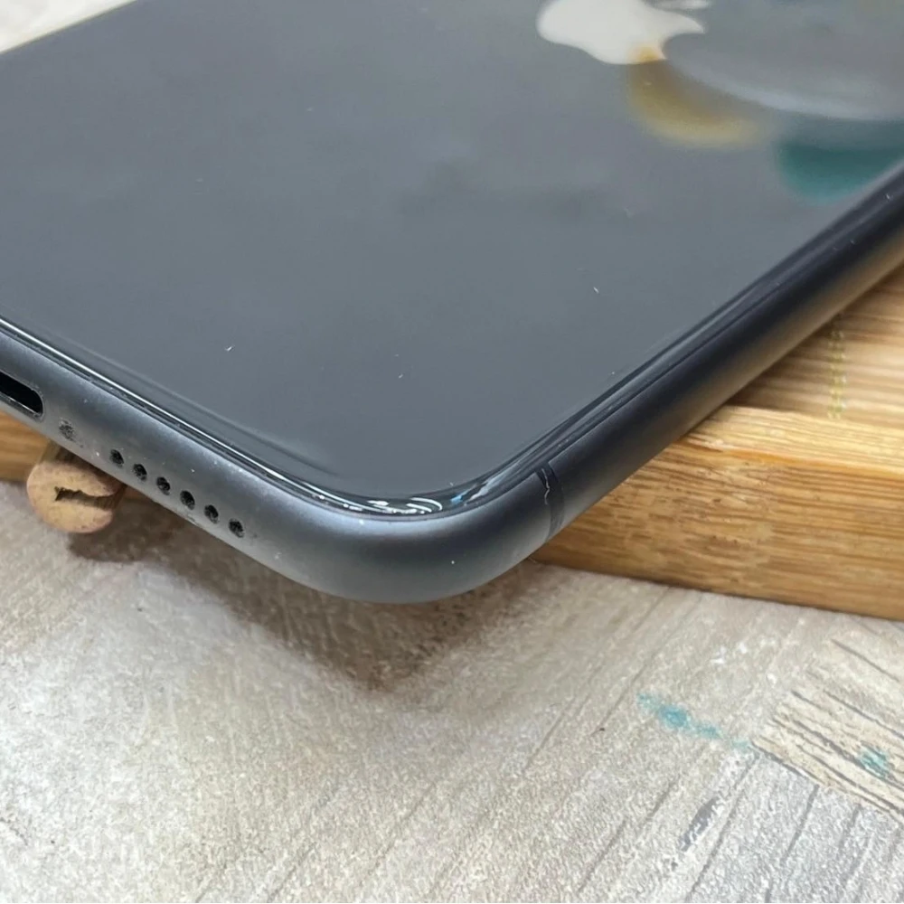 iPhone 11 64g 黑 電池76%  有盒裝有配件 