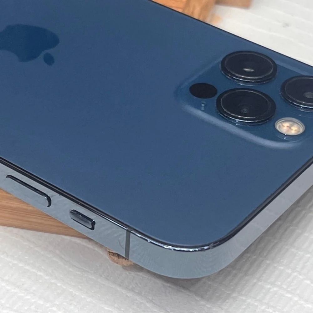 iPhone 12 Pro 256g 藍 電池76% 無盒裝有配件