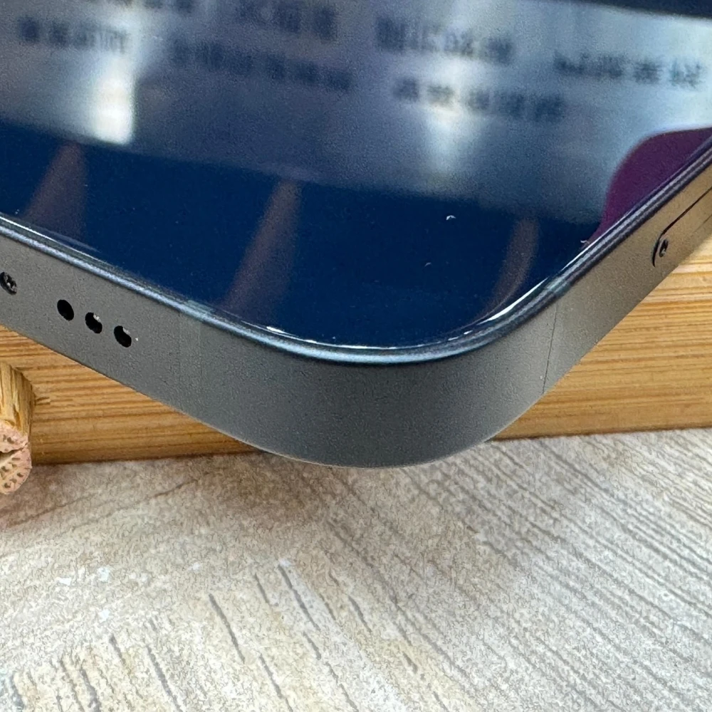 iPhone 13 128g 黑 換過副廠螢幕  電池86% 無盒裝有配件