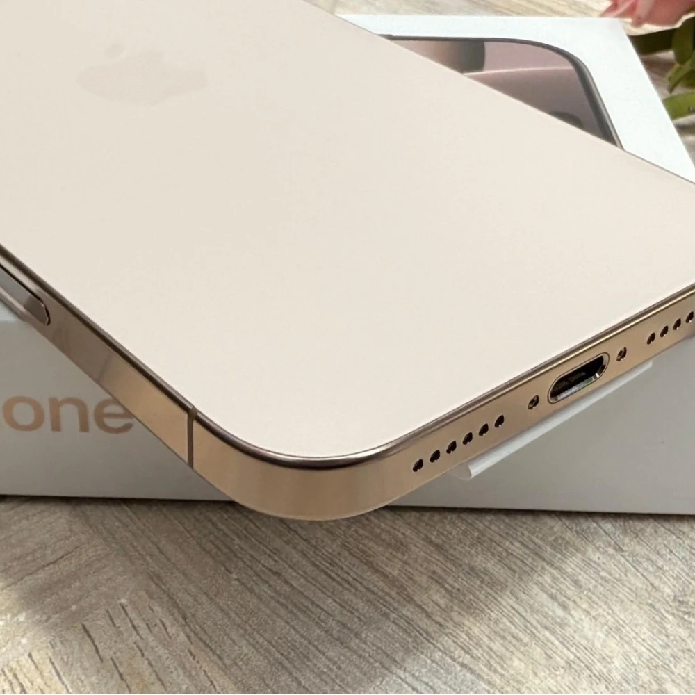 iPhone 16 pro max 256g 金 電池100% 循環０次 客戶續約 全新僅拆封 保固