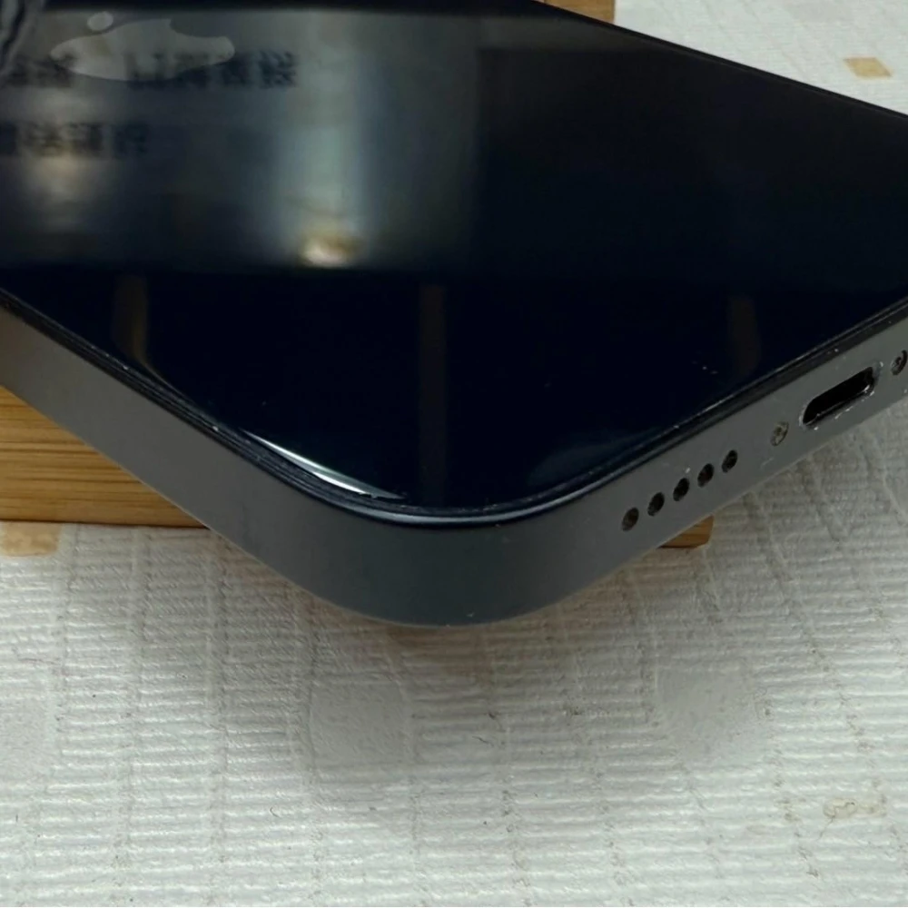 iPhone 13 128g 黑 電池100% 無盒裝有配件
