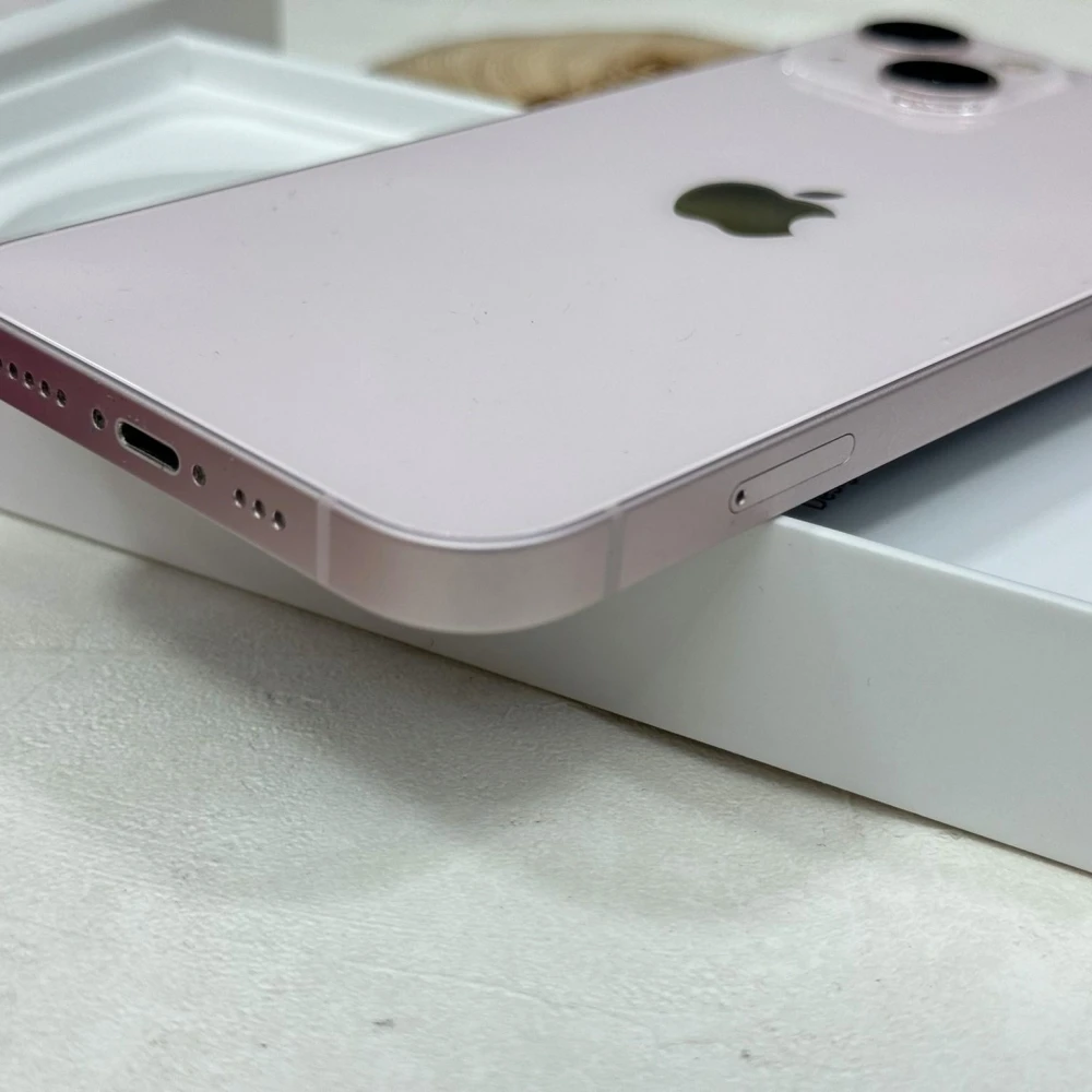 iPhone 13 128g 粉 電池86%  有盒裝有配件 （有一角傷）