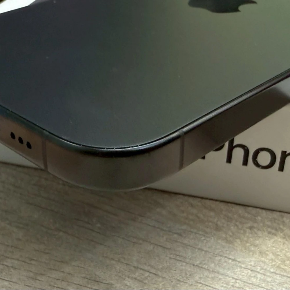 iPhone 16 pro 256g 黑 電池100% 循環0次 全新僅拆封 保固到2026/04/