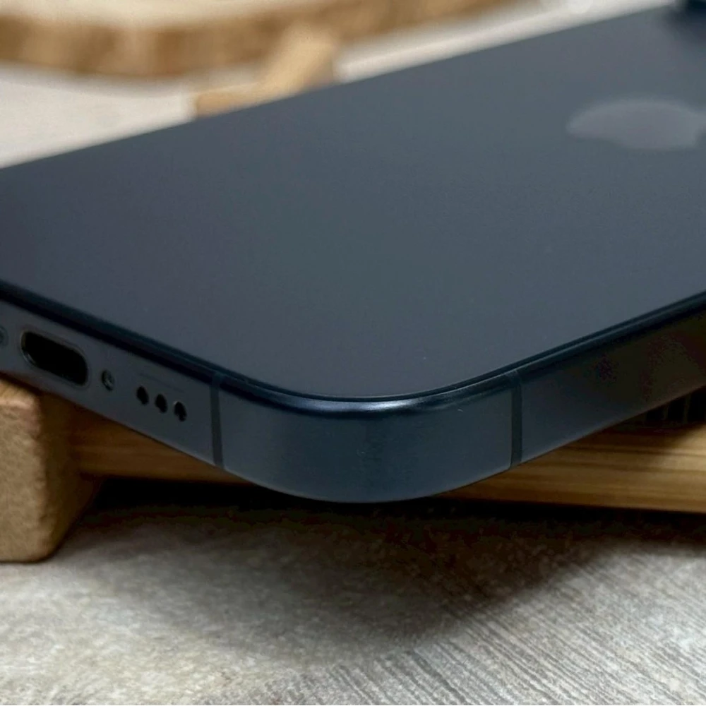iPhone 15 Pro 256g 藍 電池88% 無盒裝有配件