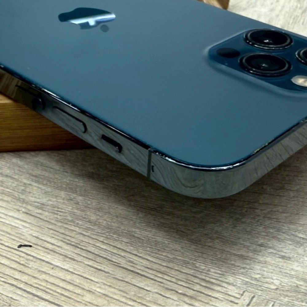iPhone 12 pro 128g 藍 副廠電池100% 螢幕有一點漏液 無臉部識別 主相機壞掉 