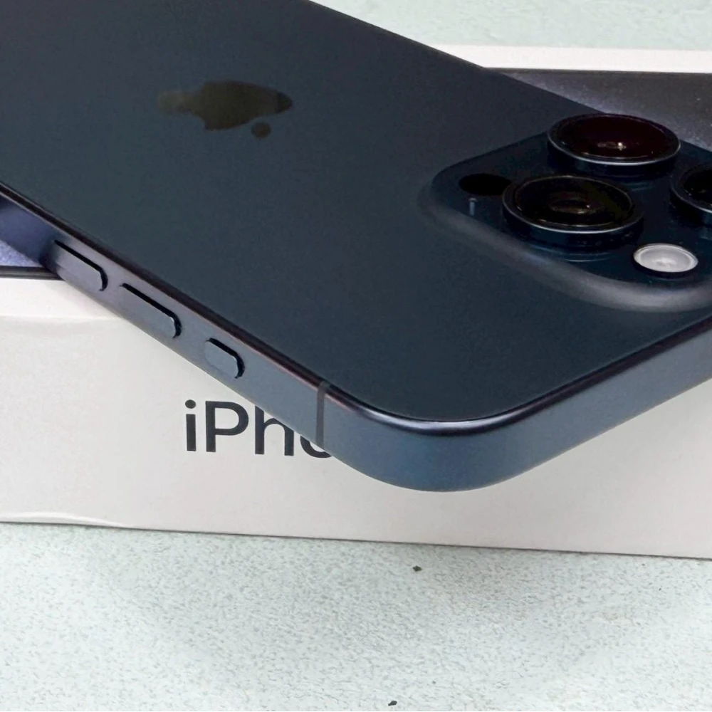 iPhone 15 Pro max  256g 藍 電池85% 有盒裝有配件