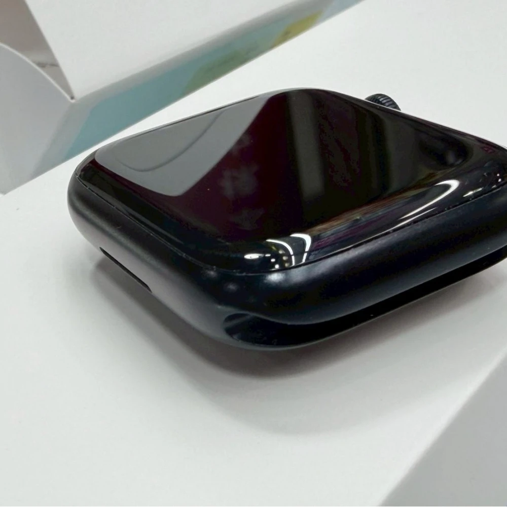 Apple Watch 9 45mm GPS 版 午夜色 電池88% 有盒裝有配件