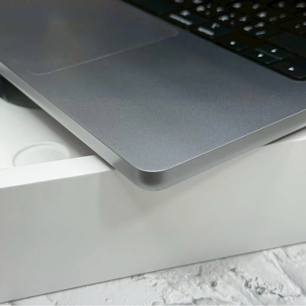 2021 年 MacBook M1 Pro 14寸 (16+512G) 電池88% 全機包膜 無傷