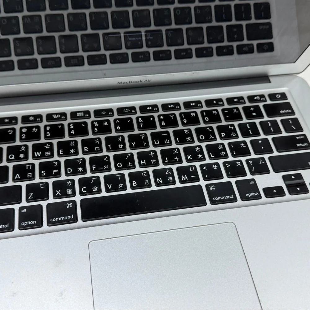 MacBook Air 13吋 2016年 4GB/256GB SSD 循環654 無盒裝有配件