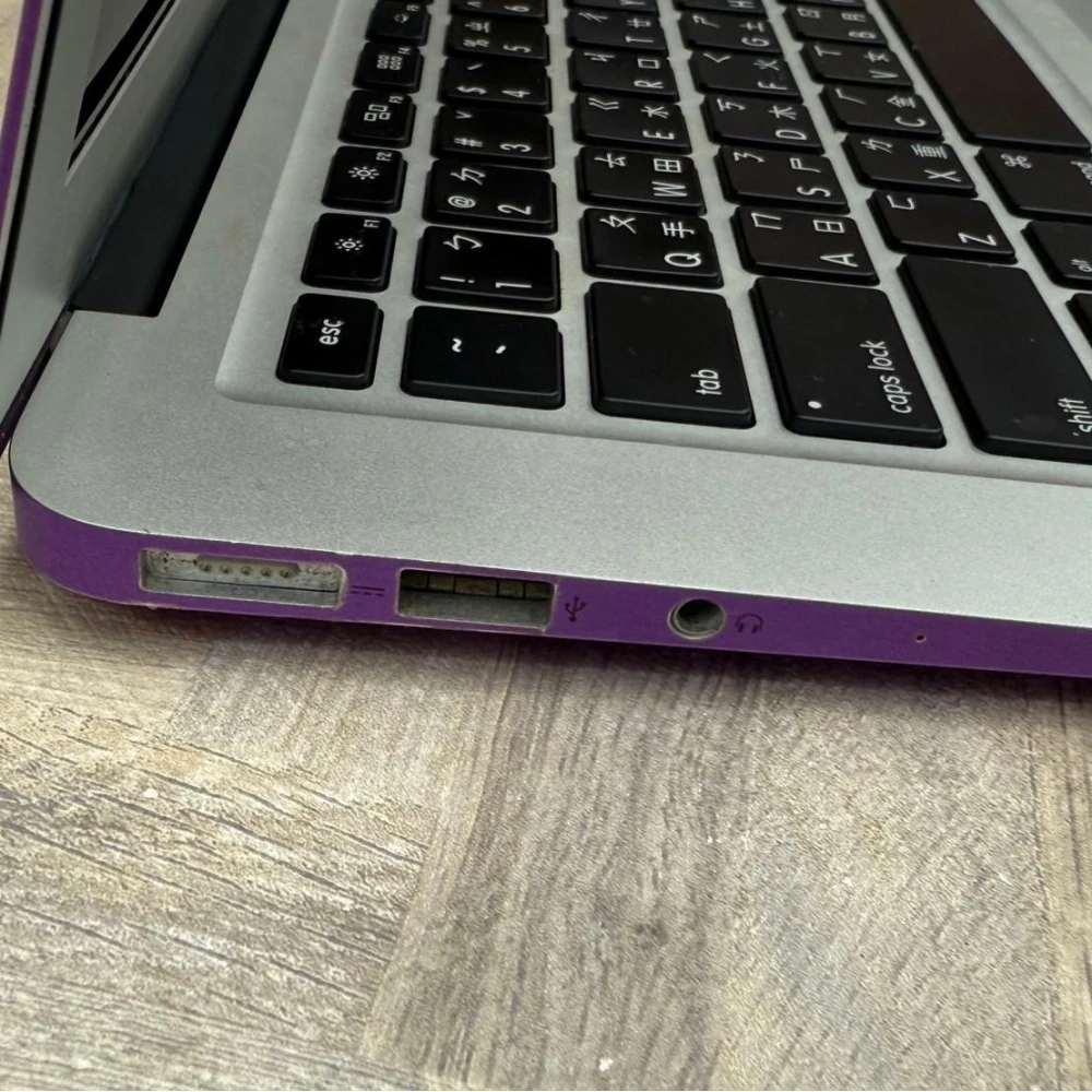 MacBook Air 13吋 2015年 4GB/128GB SSD 循環223 無盒裝有配件