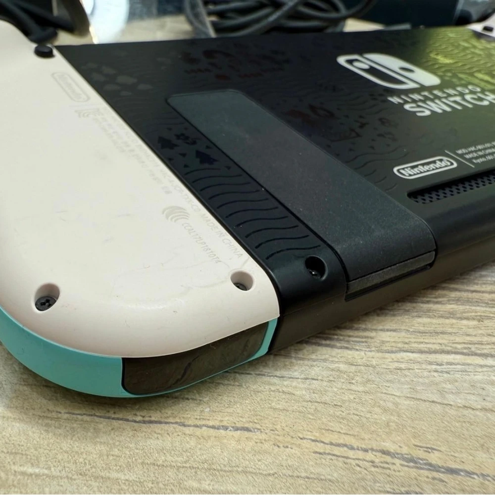 Switch 主機 電力加強版附遊戲片x1 無盒裝有配件
