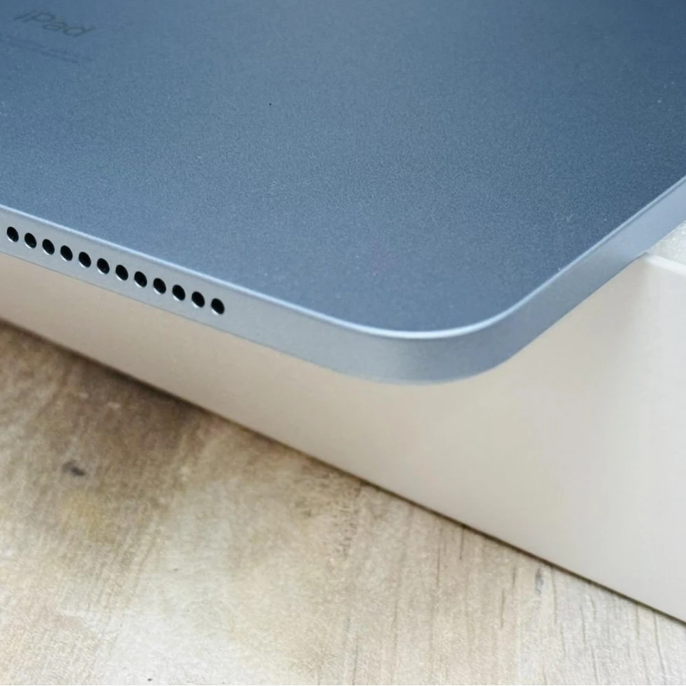 iPad Air 4 64G WiFi版 藍 電池84% 循環177次 無盒裝有配件 