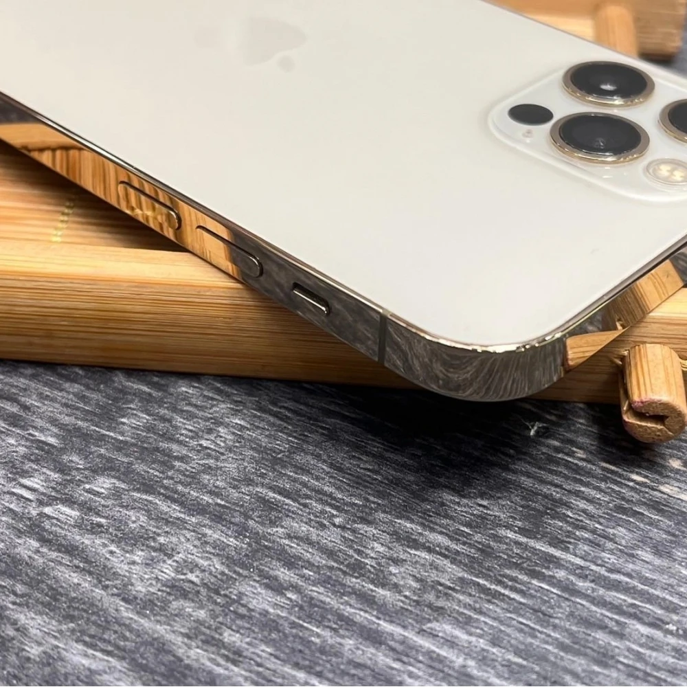 iPhone 12 pro 256g 金 電池85% 稀有版本16.4.1 無盒裝有配件