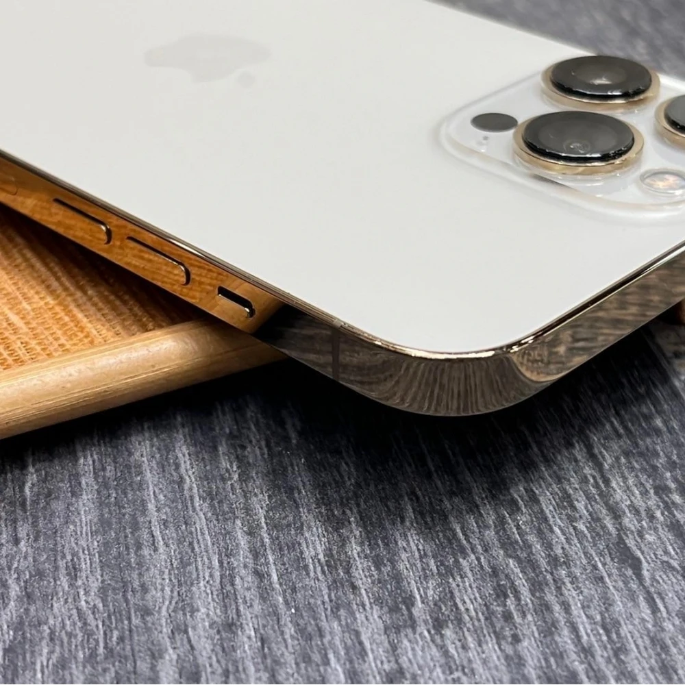 iPhone 13 PRO MAX 128g  金 電池81% 無盒裝有配件