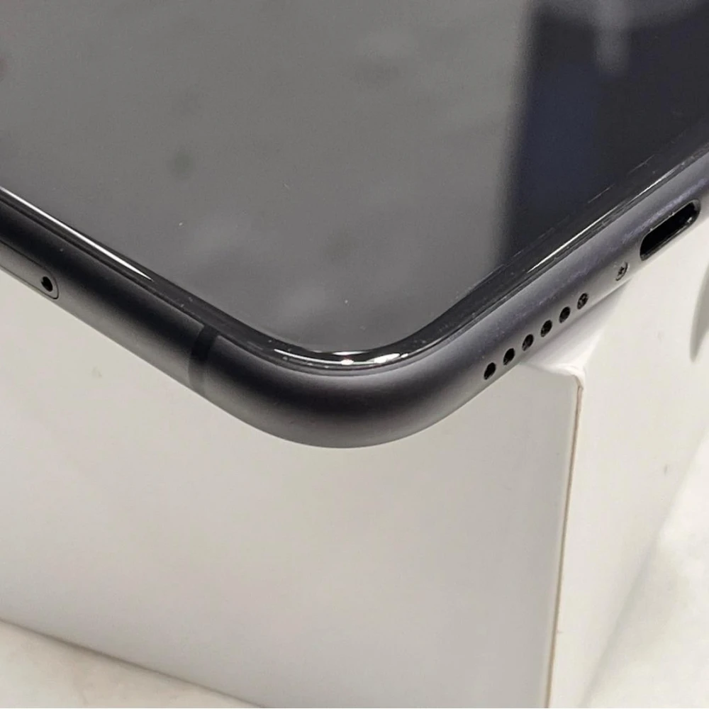 iPhone 11 256g 黑 電池77%  有盒裝有配件