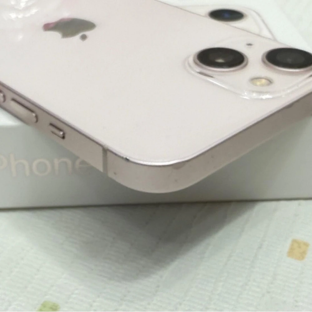 iPhone 13 128g 粉 電池77% 四角有傷 有盒裝有配件