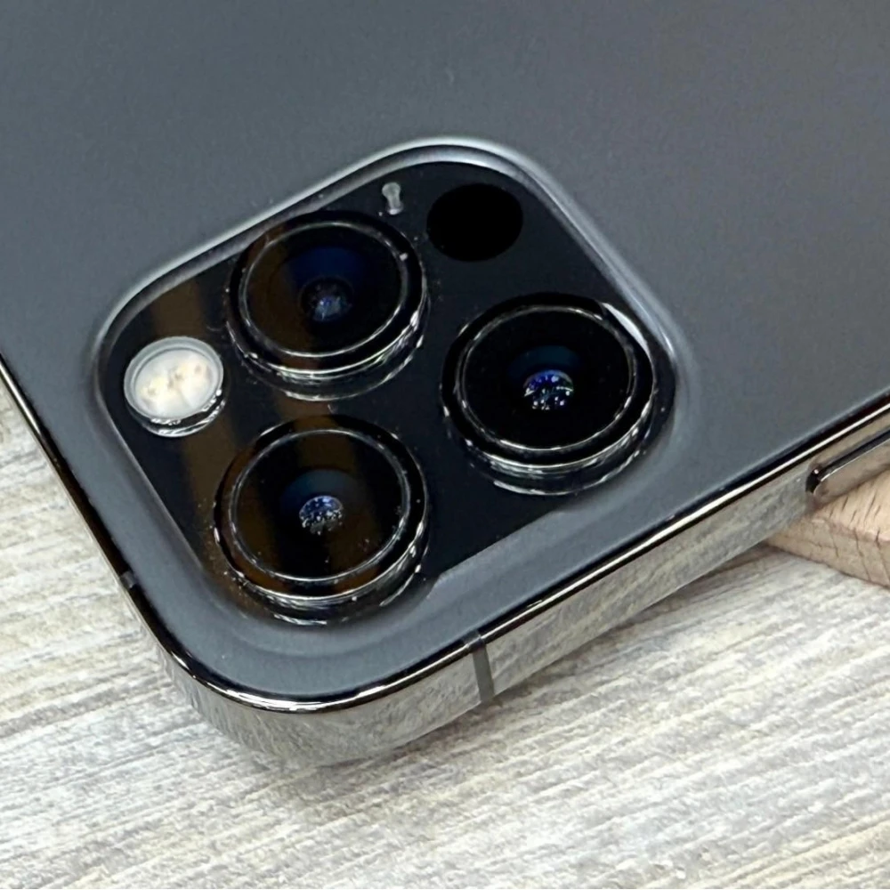iPhone 12 pro 128g 黑 電池88% 無盒裝有配件