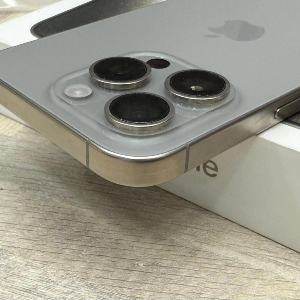 iPhone 15 Pro 256g 鈦 電池91% 有盒裝有配件