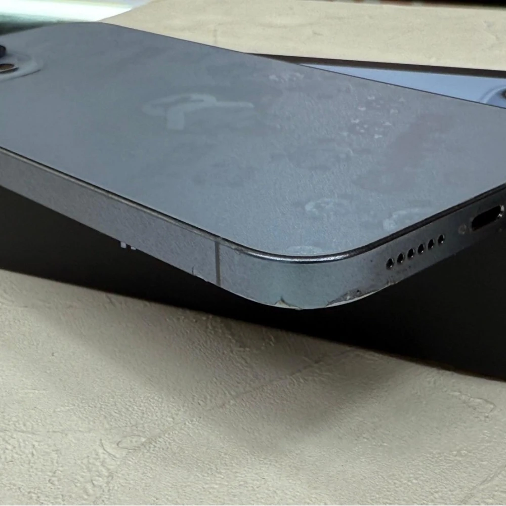 iPhone 13 PRO MAX 256g  藍 電池91% 螢幕有非常不明顯的烙印 有盒裝有配件