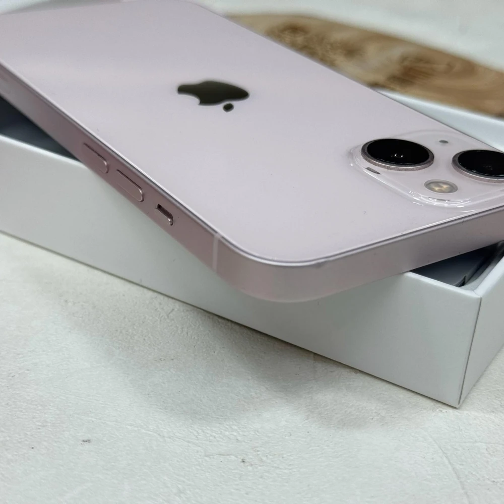 iPhone 13 128g 粉 電池86%  有盒裝有配件 （有一角傷）