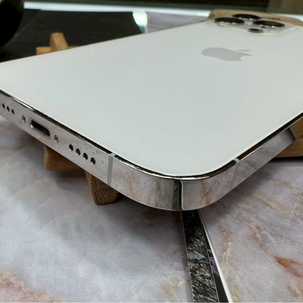 iPhone 12 PRO MAX 256g 白 電池75%  無盒裝有配件