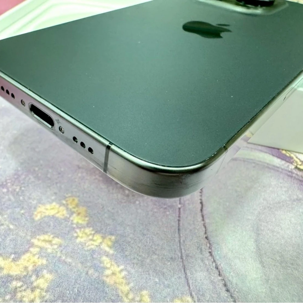 IPhone 15 Pro 128g 黑 電池88% 有盒裝有配件