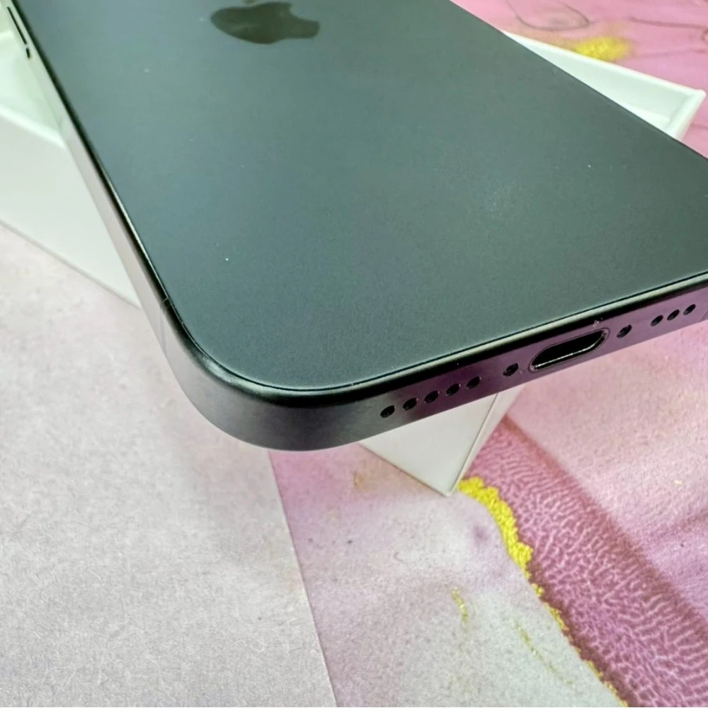 iPhone 15 Pro 256g 黑 電池87% 有盒裝有配件