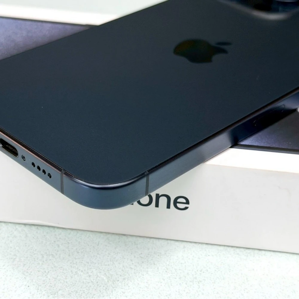 iPhone 15 Pro max  256g 藍 電池85% 有盒裝有配件