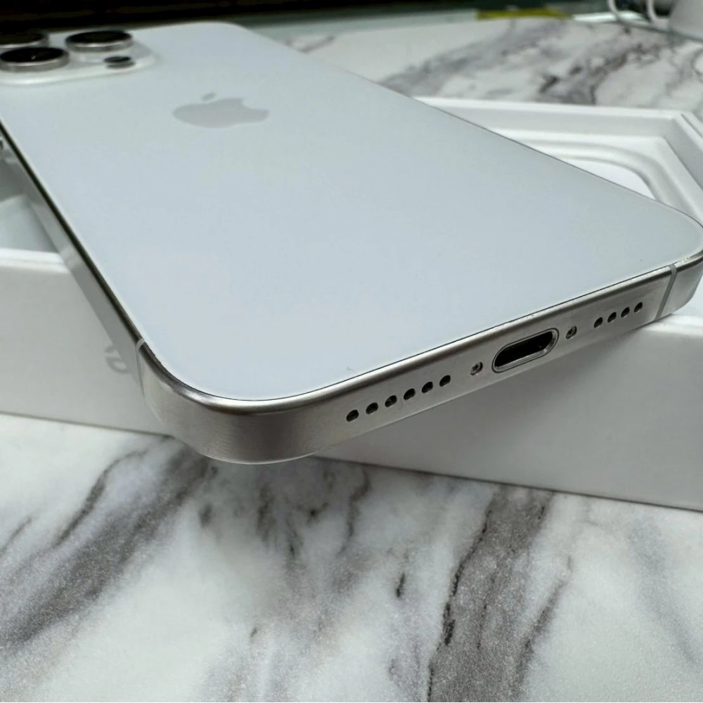 iPhone 15 Pro max 512g 白 電池83% (全機無傷)有盒裝有配件