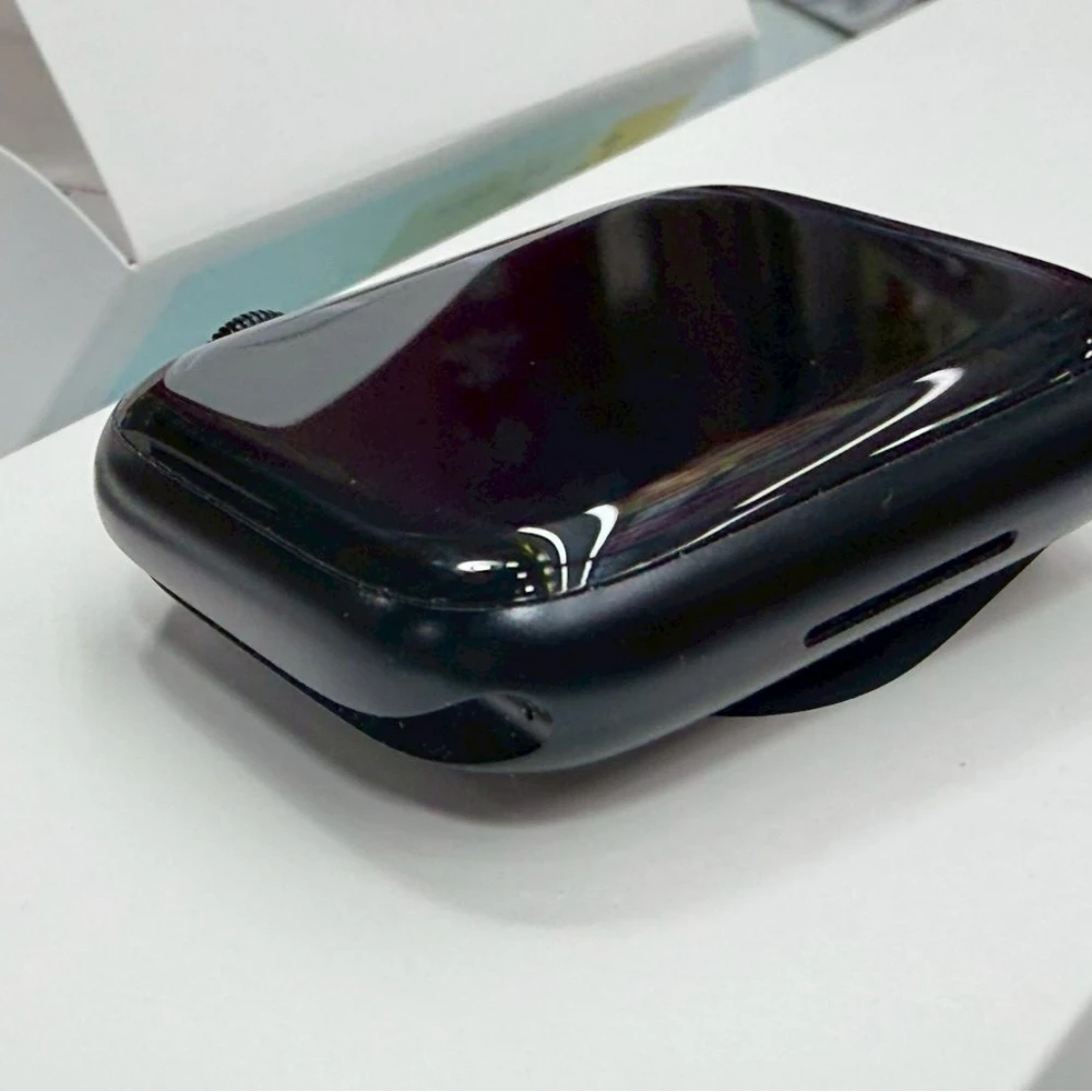 Apple Watch 9 45mm GPS 版 午夜色 電池88% 有盒裝有配件