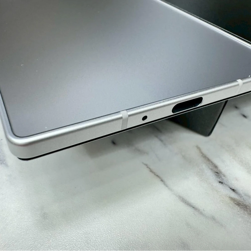SAMSUNG Galaxy Z Fold7 銀 (12+512G)展示機 有盒裝有配件