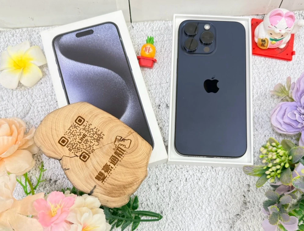 iPhone 15 Pro Max 256g 藍 電池74% 有盒裝有配件