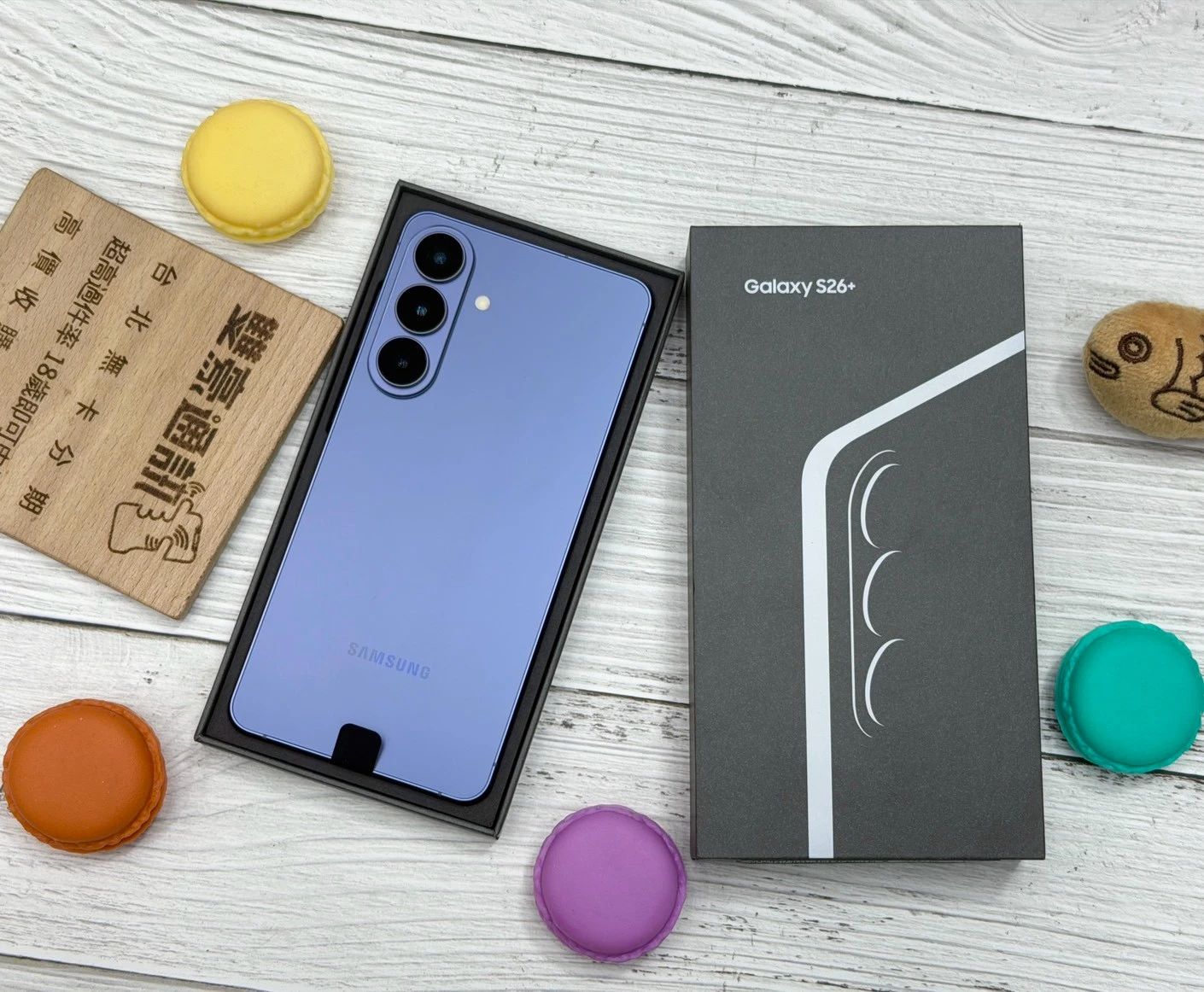 SAMSUNG Galaxy S26 +(12+512G) 藍 客戶續約用不到 全新僅拆封 未開通 保固一年 有盒裝有配件