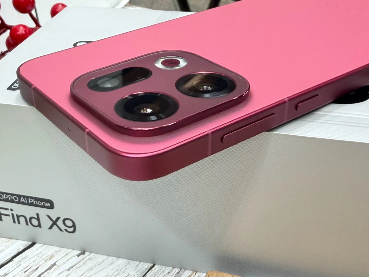 OPPO Find X9 (12+256G) 紅 客戶續約用不習慣 全新僅拆封 保固到2027/10/08 有盒裝有配件
