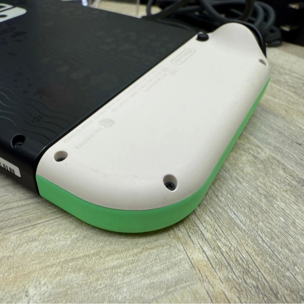 Switch 主機 電力加強版附遊戲片x1 無盒裝有配件
