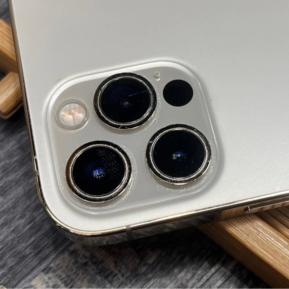 iPhone 12 pro 256g 金 電池80% 副廠螢幕 換過鏡頭 無盒裝有配件