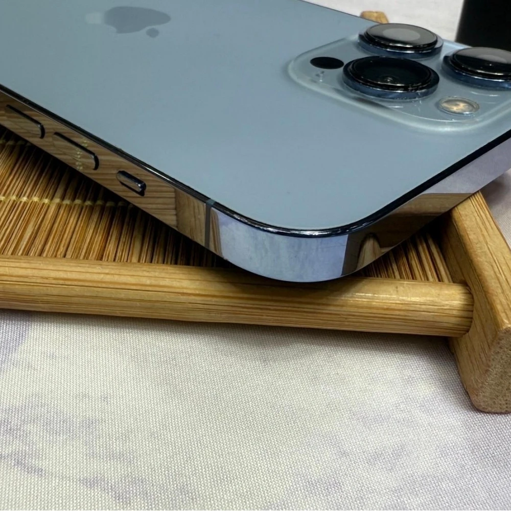 iPhone 13 PRO MAX 256g  藍 電池100% 有盒裝有配件