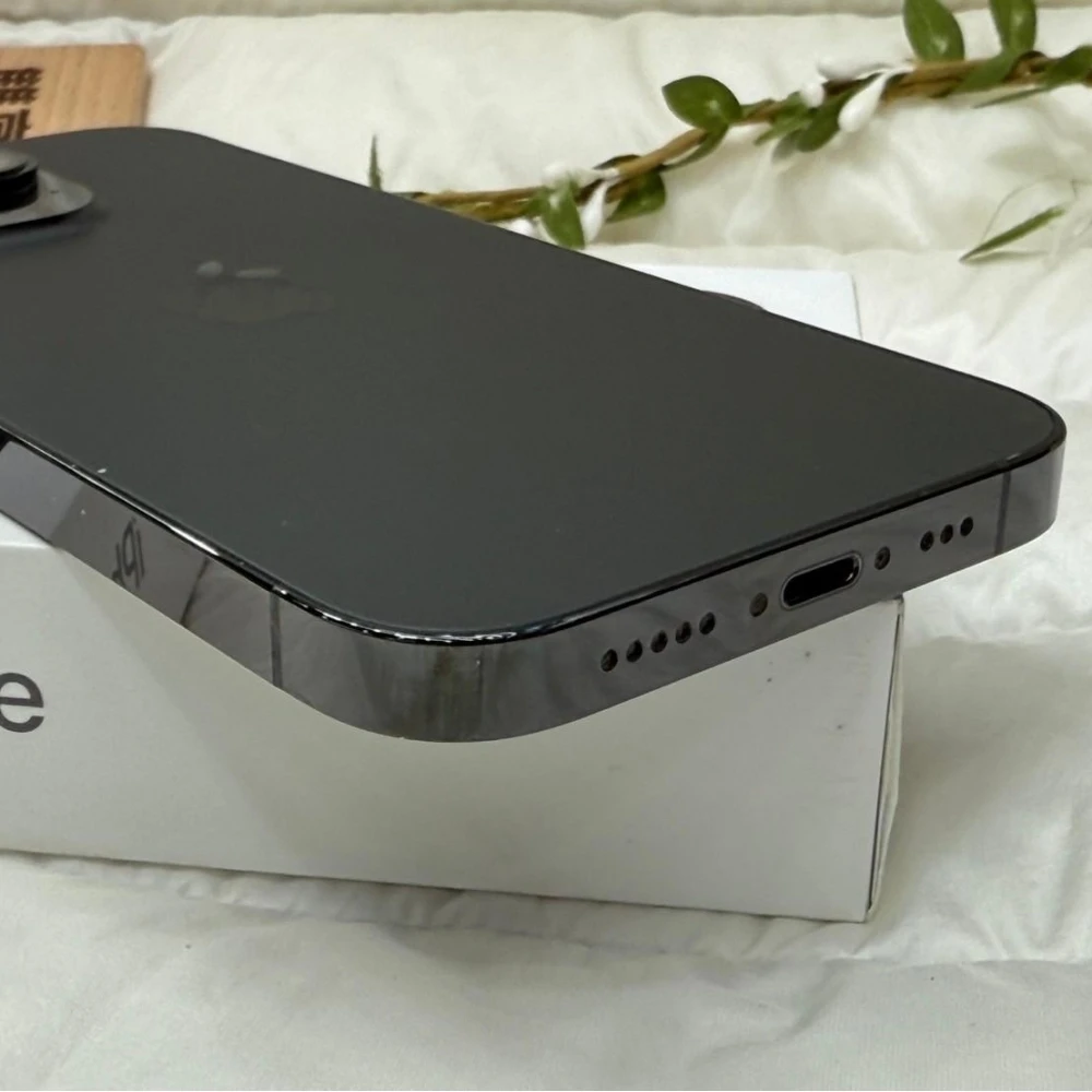 iPhone 14 Pro 256g 黑 電池100% 有盒裝有配件