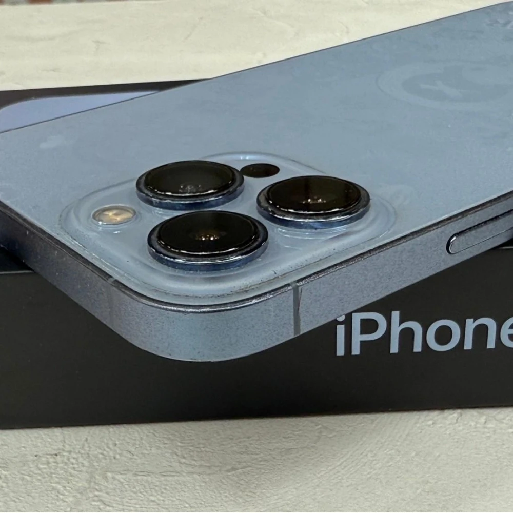 iPhone 13 PRO MAX 256g  藍 電池91% 螢幕有非常不明顯的烙印 有盒裝有配件